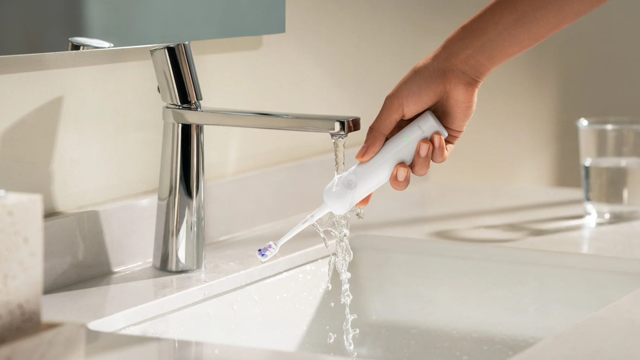 How to clean electric toothbrushes